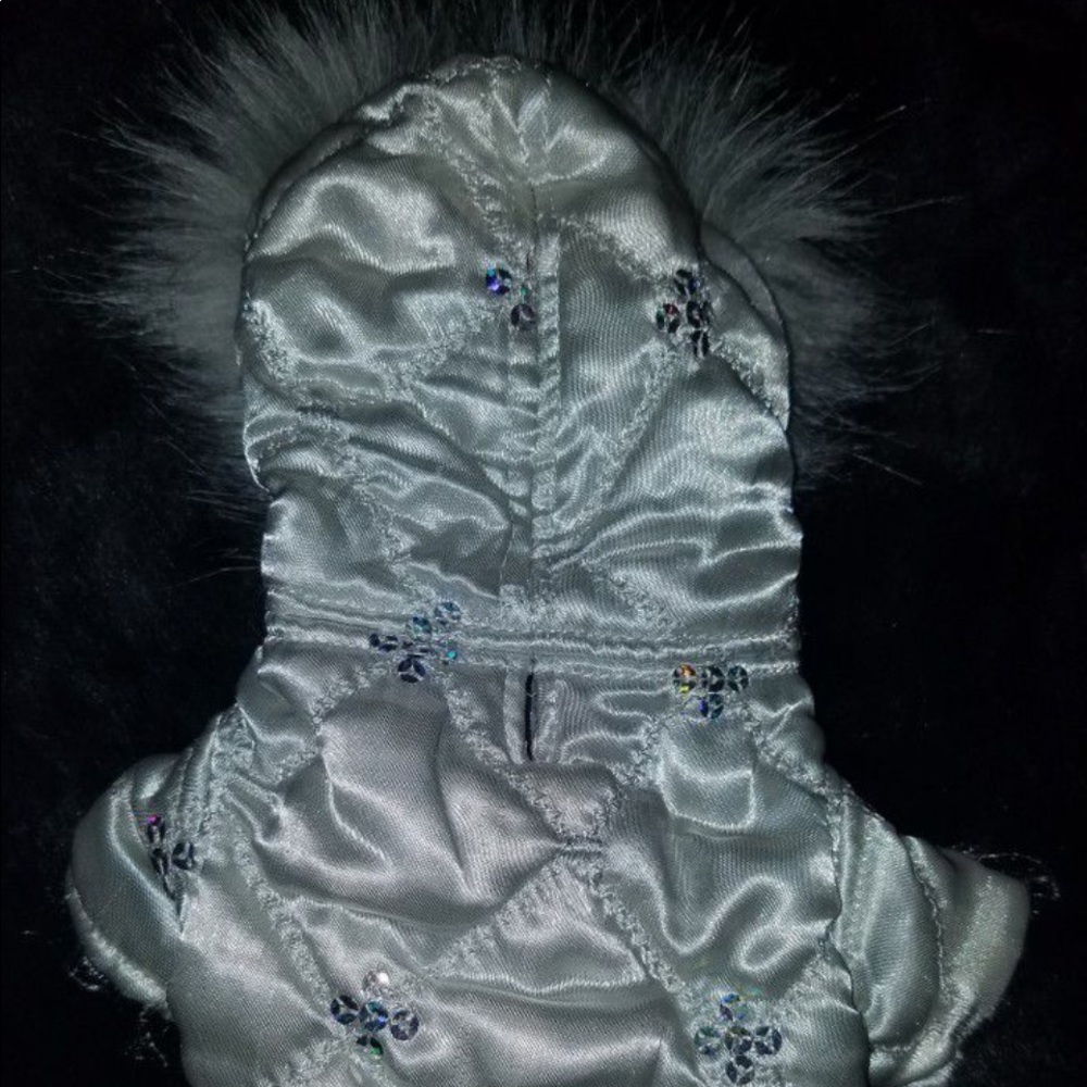 ZACK $ ZOEY TEACUP PARKA FOR THE PAMPERED POOCH